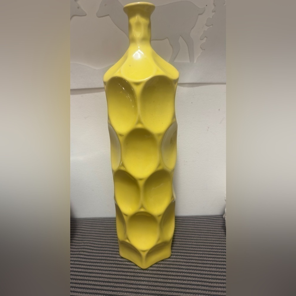 Decor - Picture 6 of 6